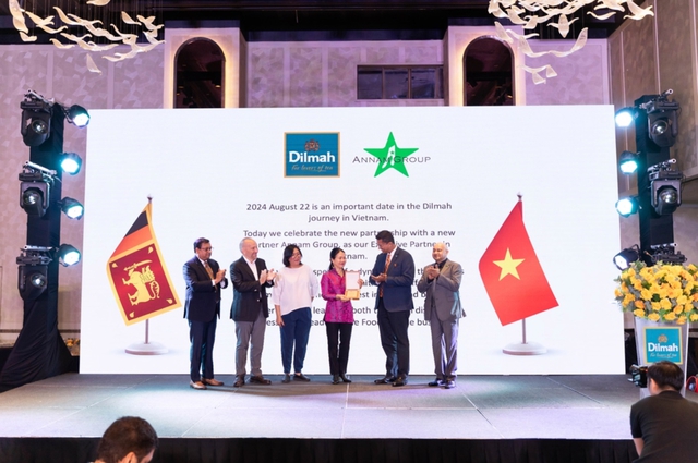 CEO Dilmah: ‘Chúng tôi trồng trà trên khu đất của gia đình, mỗi tuần nếm thử 12.000 loại trà để bảo toàn hương vị từ ‘Mẹ Thiên Nhiên’’- Ảnh 5.