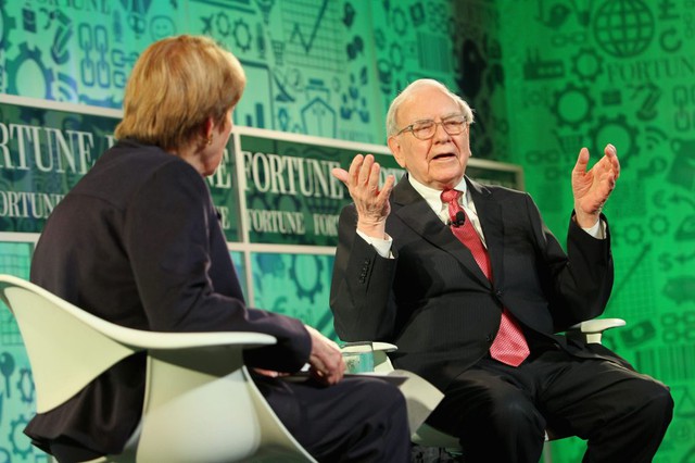 Warren Buffett chốt lời 6,2 tỷ USD trong 2 tháng nhờ bán ròng cổ phiếu ngân hàng: Âm mưu gì đằng sau động thái gây sốc trên thị trường chứng khoán?- Ảnh 2.