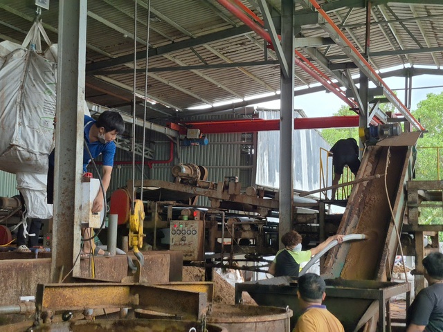 CEO Nguyễn Hoàng Dũng - Ảnh 2.