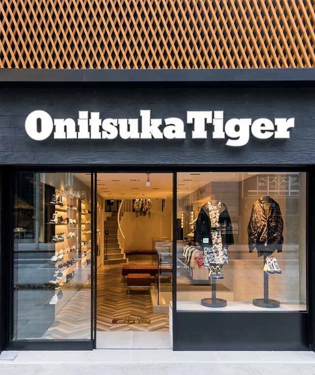 Onitsuka Tiger - cú "plot twist" của ngành giày, tung đòn phản công nhẹ nhưng buộc hai gã khổng lồ Nike và adidas phải dè chừng - Ảnh 4.