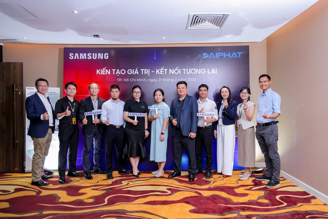 Samsung giới thiệu Bảng tương tác Android WAF và TV chuyên dụng cho giáo dục- Ảnh 5. Samsung giới thiệu Bảng tương tác Android WAF và TV chuyên dụng cho giáo dục- Ảnh 5.
