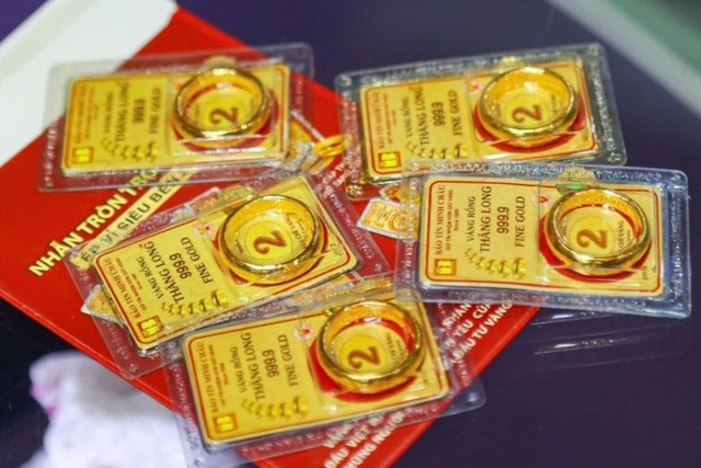 'Rơi tự do' sau khi lập đỉnh 120 triệu đồng/lượng, giá vàng sắp tới ra sao?- Ảnh 1.