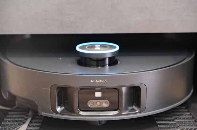 Khi Roborock, Ecovacs chưa kịp nâng chuẩn, Matrix10 Ultra đã đi trước một bước: Robot hút bụi biết thay giẻ, giặt 100°C và chăm sóc sàn gỗ - Ảnh 2.