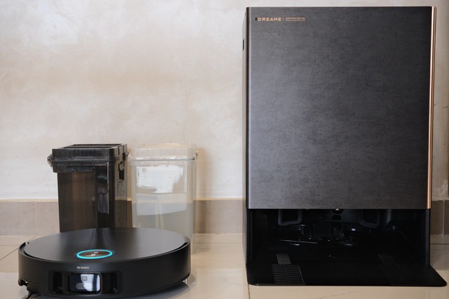 Khi Roborock, Ecovacs chưa kịp nâng chuẩn, Matrix10 Ultra đã đi trước một bước: Robot hút bụi biết thay giẻ, giặt 100°C và chăm sóc sàn gỗ - Ảnh 1.