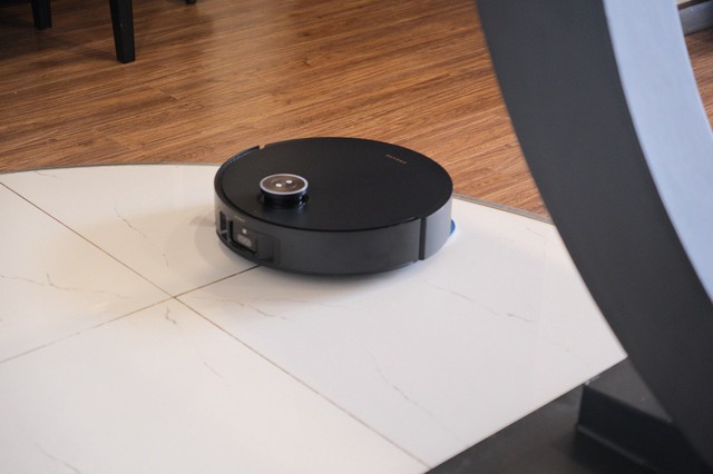 Khi Roborock, Ecovacs chưa kịp nâng chuẩn, Matrix10 Ultra đã đi trước một bước: Robot hút bụi biết thay giẻ, giặt 100°C và chăm sóc sàn gỗ - Ảnh 17.