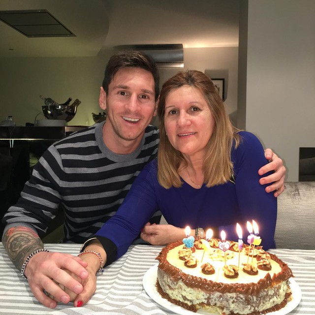 Giàu nứt đố đổ vách nhưng Messi lại
