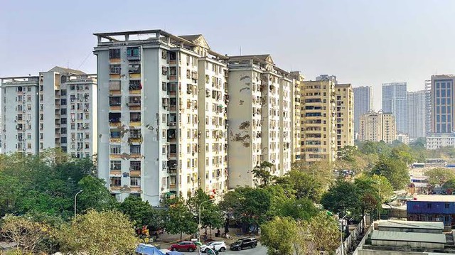 Chuyên gia Nguyễn Anh Quê: Chung cư cũ xây lại, chủ đầu tư có thêm diện tích thương mại, quyền lợi người dân tính sao? - Ảnh 2.