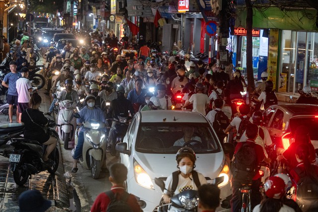 Nhà đầu tư 'săn' nhà đất không dính quy hoạch ở Vĩnh Hưng - Ảnh 2.