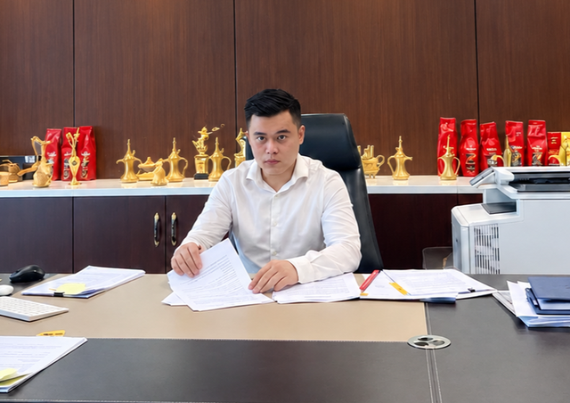 Ông Đặng Lê Nguyên Vũ cấp dưỡng 10 tỷ đồng/năm cho 4 người con, dạy con điều gì trước khi con trai cả làm Phó Tổng? - Ảnh 1.