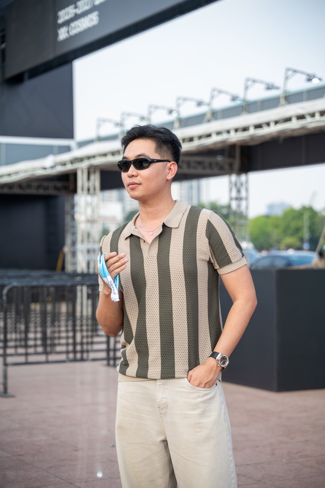 Mỹ Đình trước giờ G concert BIGBANG: Fan kéo vali từ sân bay thẳng tới đổi vòng, vé chợ đen bị hét giá gấp 4 - Ảnh 14.