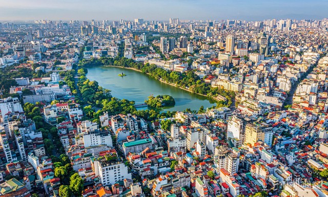 PGS.TS Trần Đình Thiên: Hà Nội cần những doanh nghiệp đủ sức đi đầu, dẫn dắt cả nước - Ảnh 1.