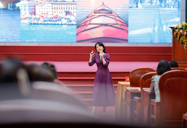 Chuyên gia giáo dục Tống Liên Anh: Luôn giữ tâm thế “tôi còn rất nhiều điều chưa biết”, chỉ ra 3 năng lực rất quan trọng trong thời đại AI  - Ảnh 11.