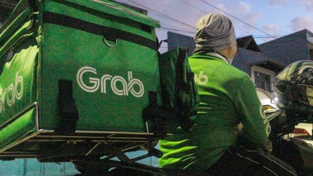 Tiếp cận hàng triệu người thu nhập không ổn định, không tài sản đảm bảo: Grab đang 'ăn' miếng bánh tín dụng béo bở, viết lại luật chơi ngành ngân hàng - Ảnh 1.