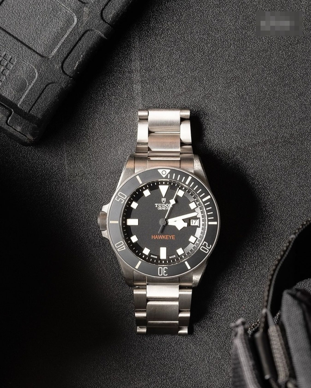Chuyện về Tudor Hawkeye: Chiếc đồng hồ trên tay những người sẵn sàng đỡ đạn thay cho Tổng thống Mỹ - Ảnh 5.