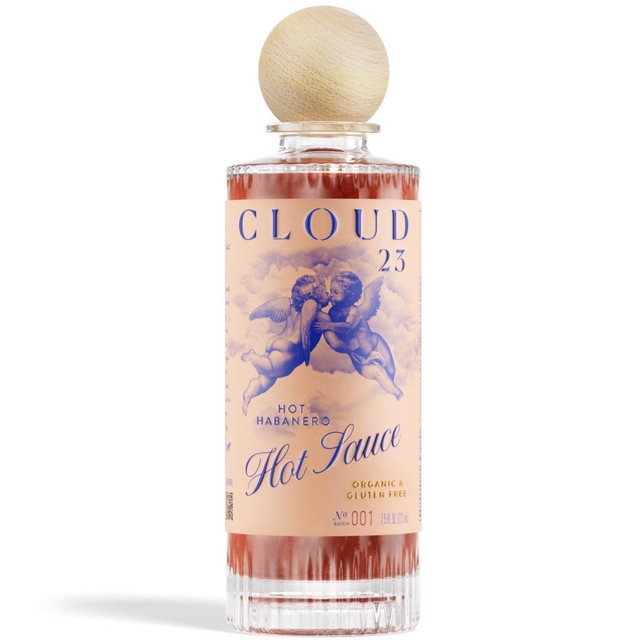 Con trai cả nhà Beckham và chiến lược bán hot sauce triệu đô: Xóa tên mình khỏi sản phẩm để không ai gọi đây là