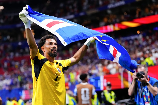 Vozinha và cơ hội đổi đời sau viral khoảnh khắc tại World Cup 2026 - Ảnh 2. Vozinha và cơ hội đổi đời sau viral khoảnh khắc tại World Cup 2026 - Ảnh 2.