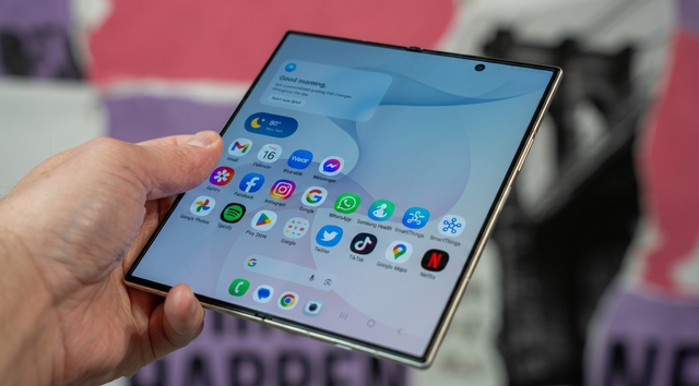 Bỏ hơn 50 triệu mua Galaxy Z Fold 8 Ultra: Doanh nhân đang đầu tư vào thứ tài sản quý hơn tiền - Ảnh 2.