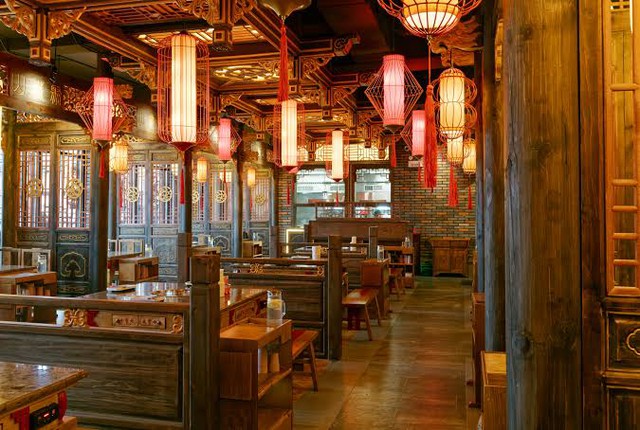 Nối gót Haidilao, Tiểu Long Khảm bành trướng lãnh địa sang trời Âu: Đưa nồi lẩu Tứ Xuyên đi "chinh phạt" thế giới - Ảnh 7.