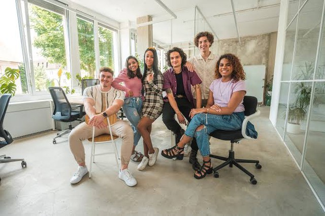 60% Gen Z dùng email để né đồng nghiệp, và 60% doanh nghiệp đã sa thải họ chỉ sau vài tháng - Ảnh 4.