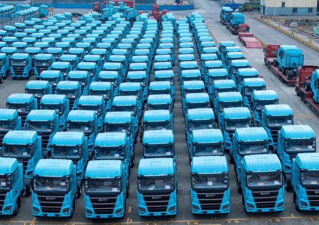 Dây chuyền lắp ghép xe chỉ mất 5 phút, nhưng chuẩn bị hệ sinh thái đi kèm mất tới 9 tháng: Nước đi đáng sợ của xe tải điện Trung Quốc - Ảnh 1.