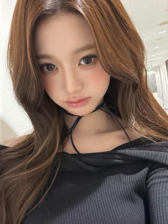 Giải mã "chiếc lược Cherry" gây sốt khắp Châu Á của Jang Won Young: Đồ lưu niệm của idol hay "vũ khí" kinh doanh thiên tài của Medicube? - Ảnh 13.