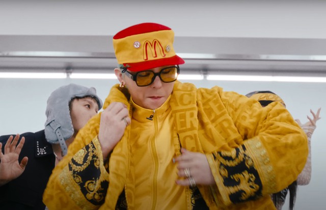 Chiếc mũ rách giá 10 triệu đồng và nước cờ đầu cơ khiến McDonald's 