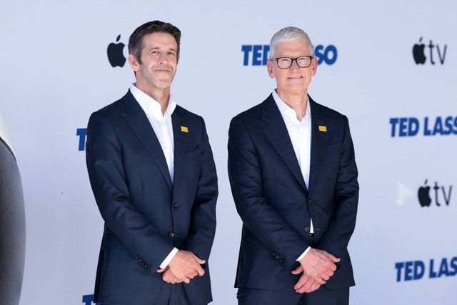 Tân CEO Apple John Ternus từng là