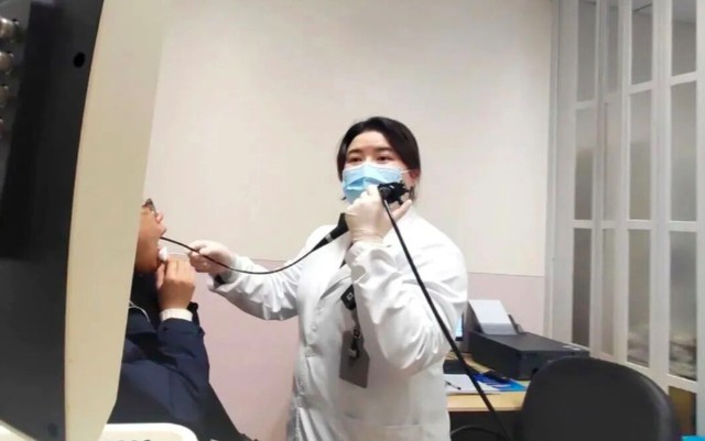 Dịch vụ trị hóc xương cá 24/7 tại Trung Quốc: Cứu đúng một "nỗi đau", trở thành hiện tượng kinh doanh y tế - Ảnh 1.