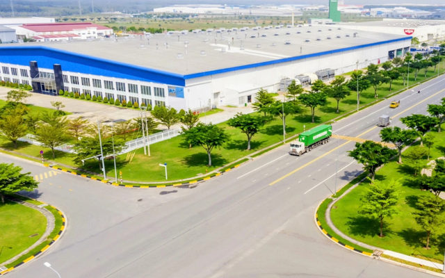 Bất động sản công nghiệp phía Nam lấp đầy tới 92%, giá thuê gần 5 USD/m²/tháng: Nhà đầu tư đang cần gì ngoài quỹ đất? - Ảnh 2.