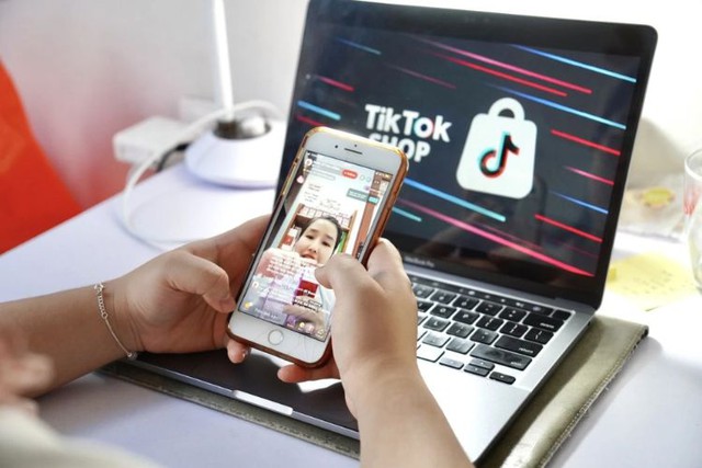 TikTok Shop thu phí logistics hàng cồng kềnh tới 65.000 đồng, chuyên gia nói người bán tăng giá 20.000 đồng chưa chắc bù được chi phí - Ảnh 3.