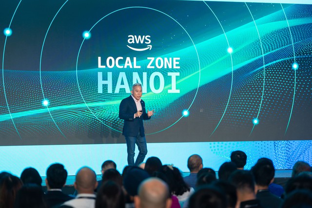 TGĐ AWS Việt Nam Eric Yeo: “Việt Nam đang dần trở thành trung tâm AI của ASEAN vào năm 2030” - Ảnh 1.