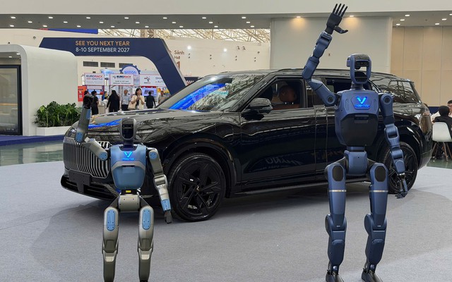 Xe điện, robot, AI, bán dẫn cùng 'đổ bộ' Hà Nội.