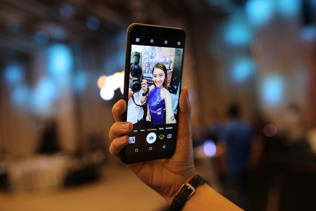  CEO Mobiistar khẳng định luôn theo đuổi mục tiêu điện thoại selfie tốt đi kèm mức giá tốt. 