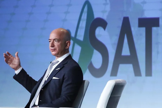 
CEO Amazon Jeff Bezos
