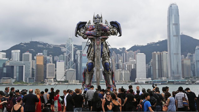 Transformers: The Last Knight nói gì về tương lai Hollywood tại Trung Quốc ? - Ảnh 1.