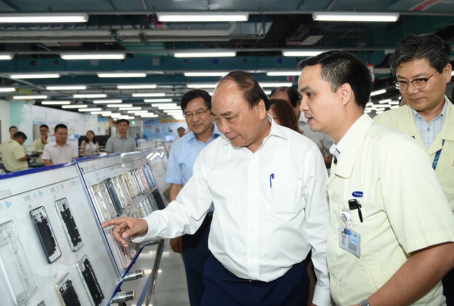 Thủ tướng làm việc với Samsung Thái Nguyên - Ảnh 1.