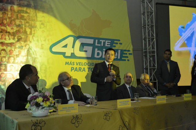 
Ông Tào Đức Thắng trong buổi ra mắt 4G tại Peru
