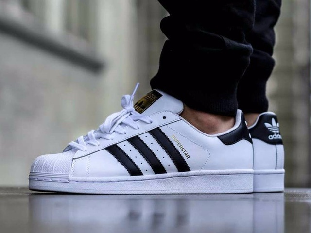 adidas Superstar (1969) - một trong những đôi sneakers bất tử trong làng thời trang thế giới