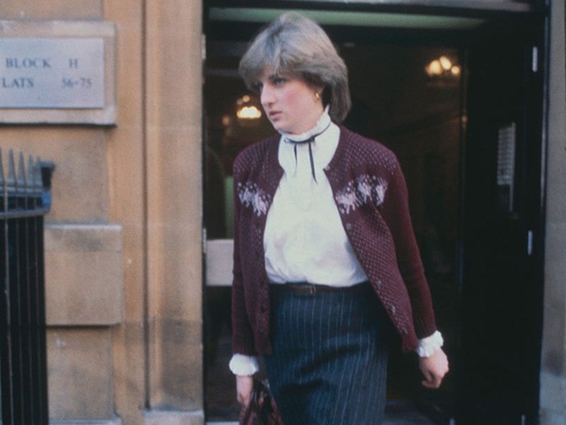 Nhìn lại cuộc đời cố công nương Diana: Những năm tháng không thể quên của một đóa hồng nước Anh - Ảnh 2.