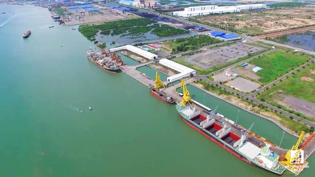  Toàn cảnh Dự án Cảng Tổng hợp - Container Cái Mép Hạ vừa bị thu hồi vì chậm triển khai  - Ảnh 1.