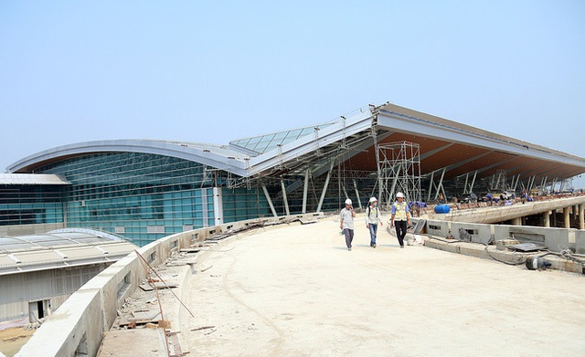 Cận cảnh nhà ga hành khách quốc tế hơn 3.500 tỷ đồng sắp hoàn thành ở Đà Nẵng - Ảnh 15.
