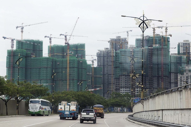 
Công trường xây dựng của Country Garden, dự án Danga Bay. Nguồn: Bloomberg.
