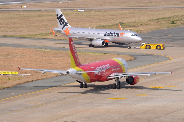 
Vietjet và Jetstar Pacific liên tục tung ra vé máy bay giá rẻ trong thời gian qua
