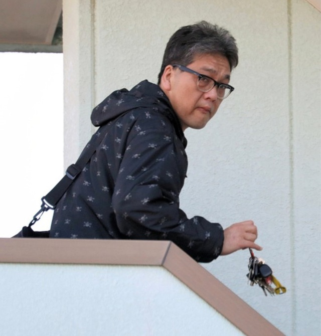 [A TÙNG] Đại sứ Nhật Bản đến nhà gia đình bé gái người Việt bị sát hại để cúi đầu xin lỗi - Ảnh 4.