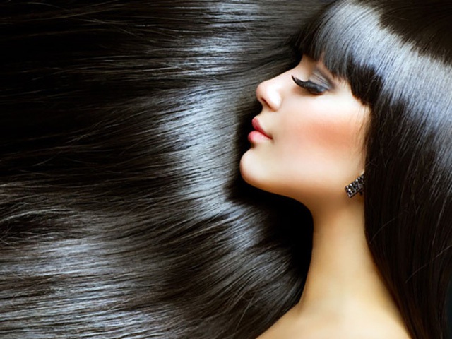 Chăm sóc tóc: Hạt dưa có chứa protein và axit amin giúp tăng cường sức khoẻ tóc. Hạt dưa hấu cũng làm cho tóc bóng do chứa melanin, một sắc tố ảnh hưởng đến màu sắc của tóc.