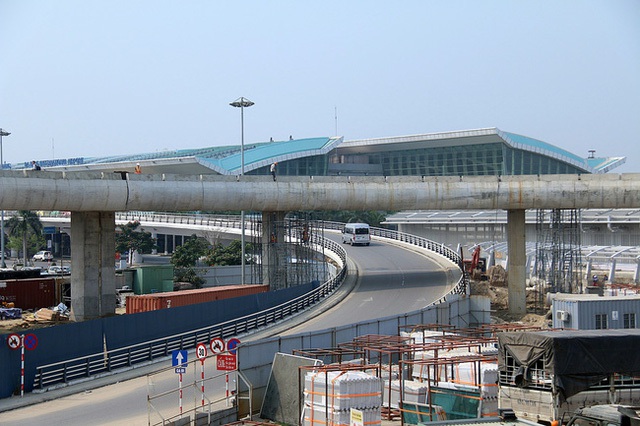 Cận cảnh nhà ga hành khách quốc tế hơn 3.500 tỷ đồng sắp hoàn thành ở Đà Nẵng - Ảnh 6.