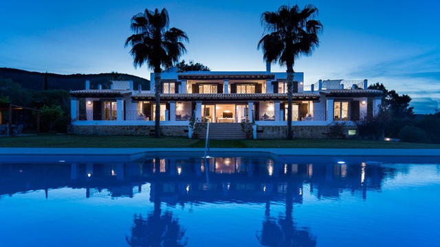 Đây là Casa Delicious – một trong những ngôi biệt thự sang trọng mà những vị khách thượng lưu thường xuyên ở lại trên đảo Ibiza.