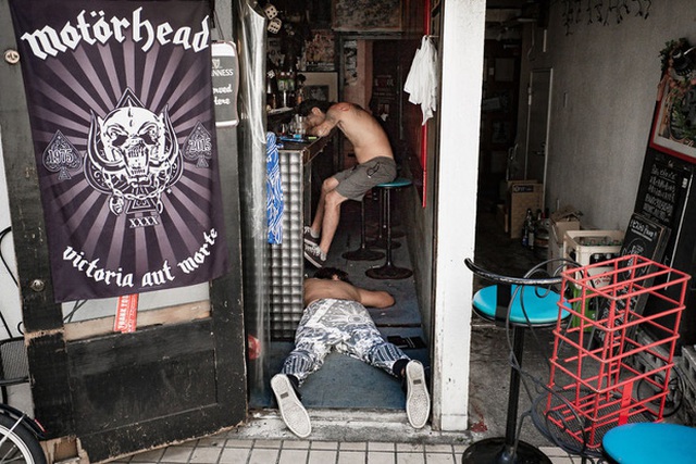 Những gã say xỉn từ ga tàu cho đến đường phố: Nét văn hóa tiệc tùng của giới công sở Nhật Bản - Ảnh 6.