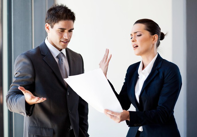 Hãy có trách nhiệm. Nếu bạn có vai trò trong bất cứ chuyện không hay nào, hãy thừa nhận và chịu trách nhiệm cho dù vai trò của bạn có nhỏ như thế nào đi chăng nữa.