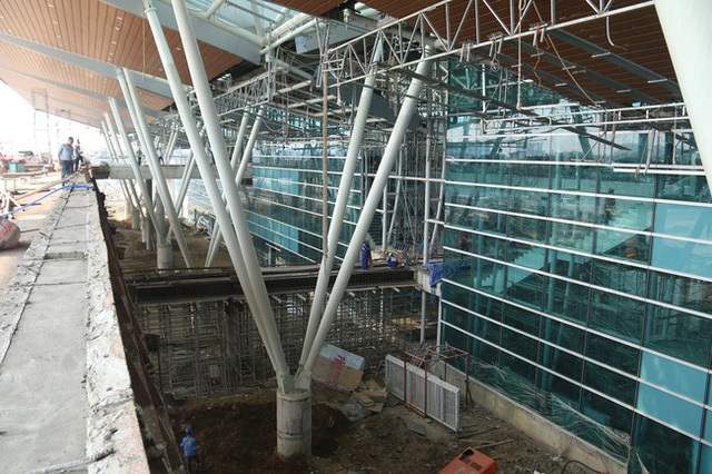 Cận cảnh nhà ga hành khách quốc tế hơn 3.500 tỷ đồng sắp hoàn thành ở Đà Nẵng - Ảnh 10.